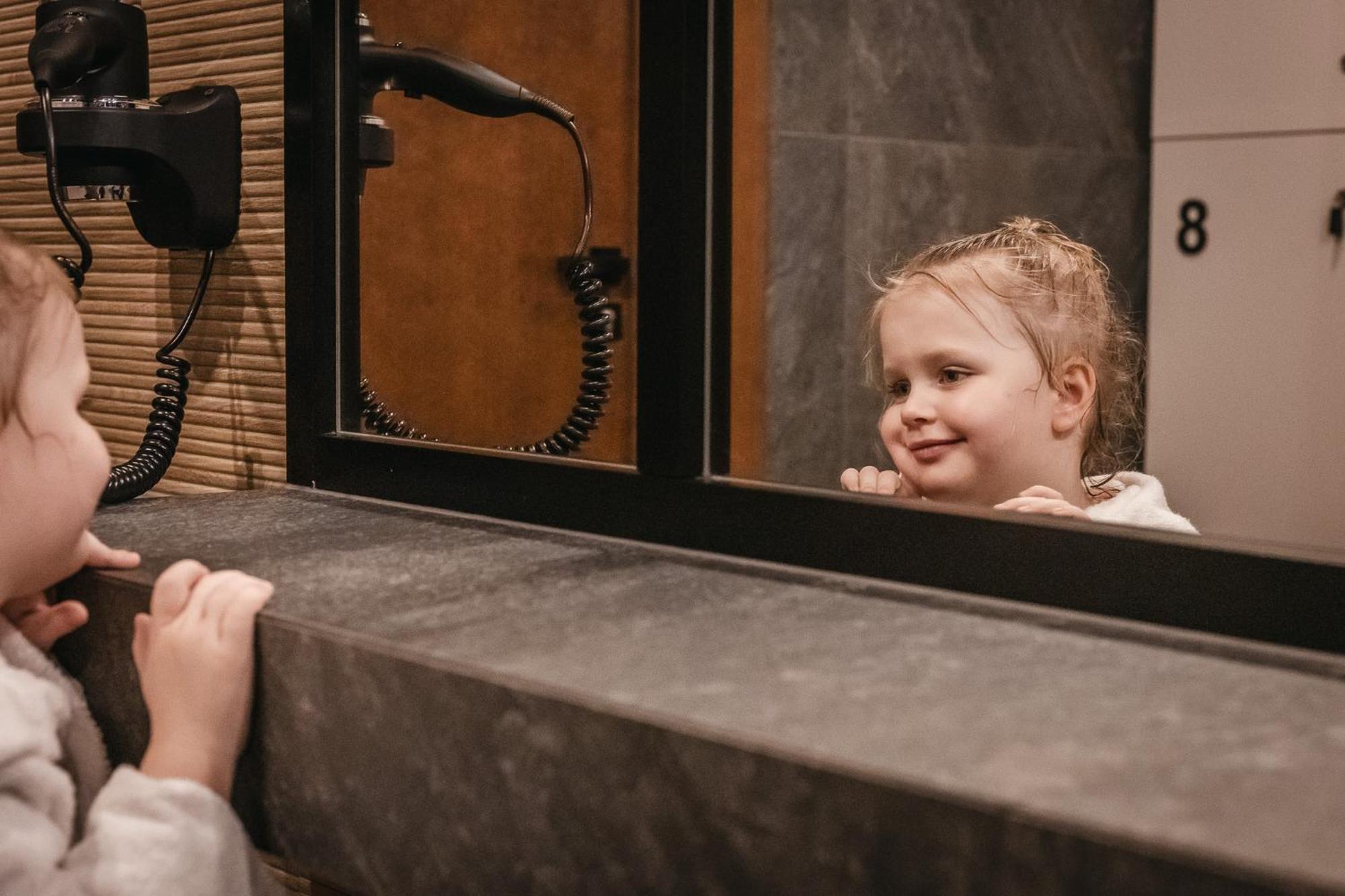 Tylickie Wzgorze Spa & Wellness Pensjonat Dla Rodzin Z Dziecmi 泰里克兹 外观 照片